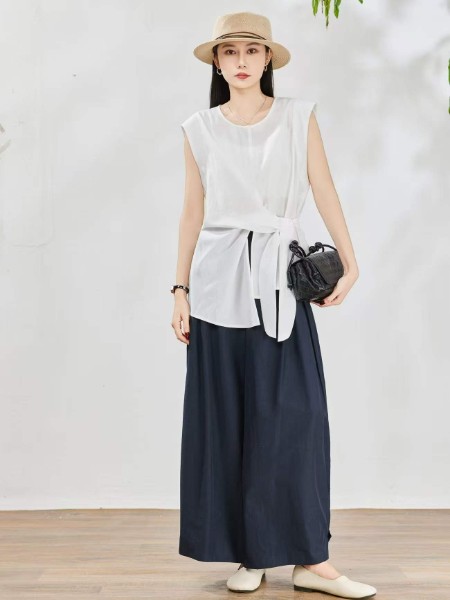 爱依莲女装品牌2026年夏季新品展示