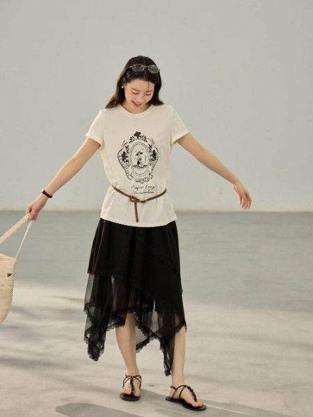 爱依莲女装品牌最新产品展示