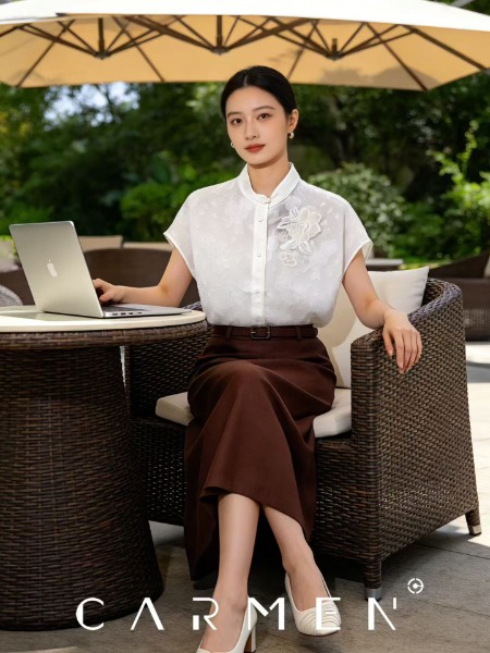 卡蔓(CARMEN)女装品牌2026年夏季最新产品展示
