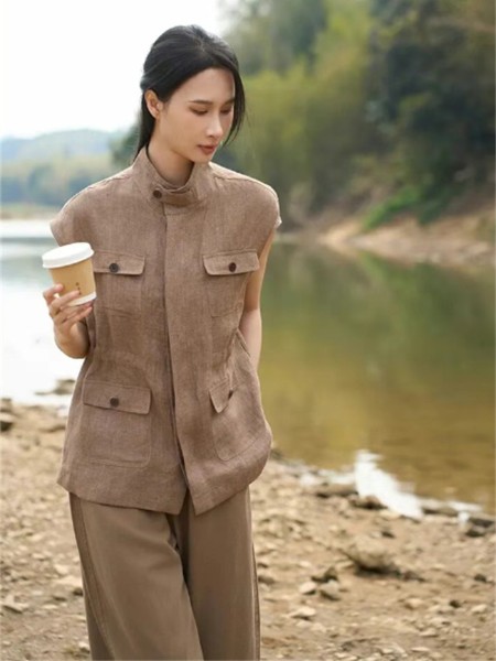 布伊轨道女装品牌2026最新产品展示