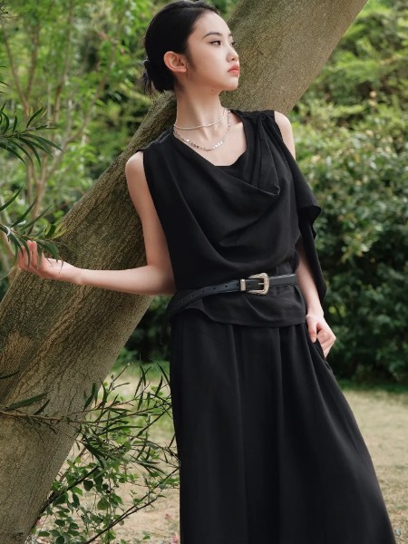 薇薇希(VIVIS)女装品牌26最新产品展示