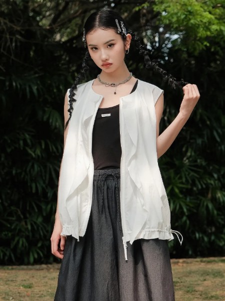 薇薇希(VIVIS)女装品牌26最新产品展示