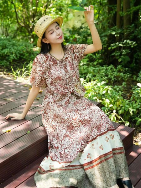 歆艾(歆艾AdmxinAi)女装品牌26最新产品展示