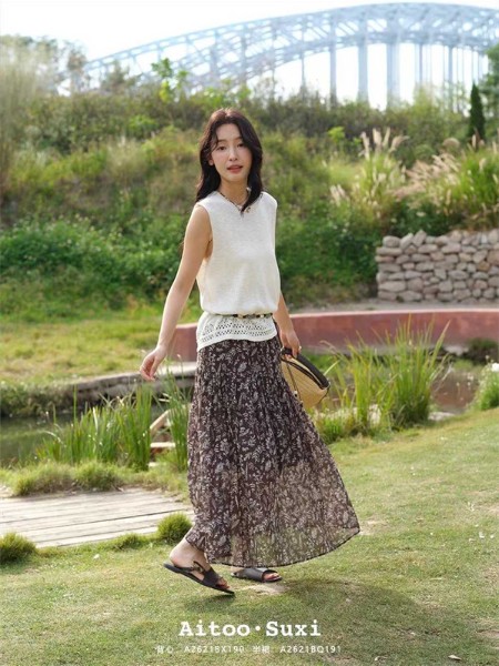 艾凸苏希(Aitoo.Suxi)女装品牌最新产品展示