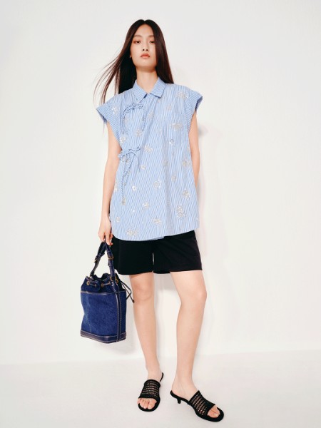 依目了然女装品牌2026最新产品展示