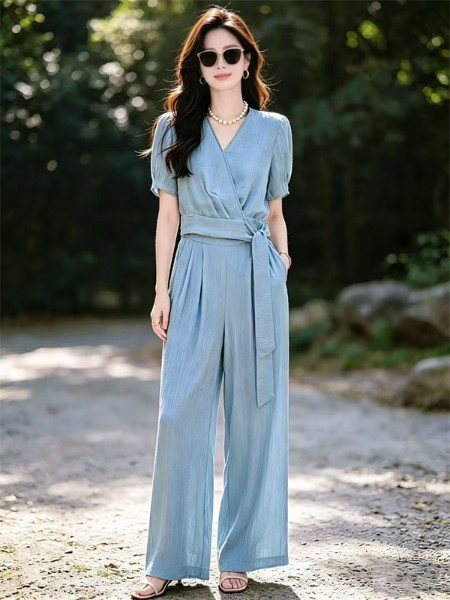 卡蔓(CARMEN)女装品牌2026年夏季最新产品展示
