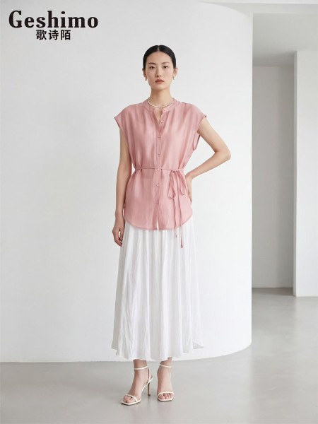 歌诗陌女装品牌2026年夏季最新产品展示