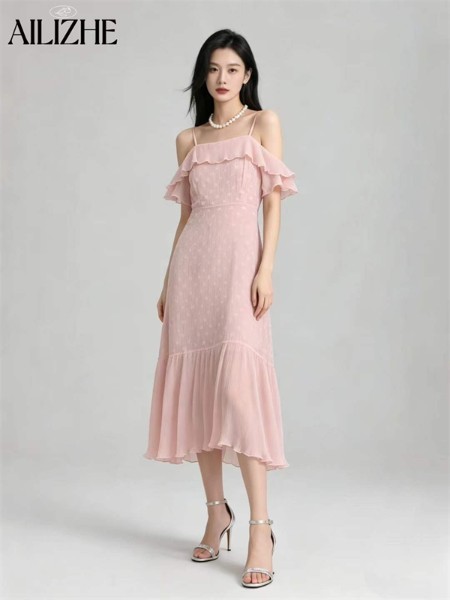 艾丽哲(Ailizhe)女装品牌2026年夏季新款连衣裙