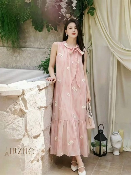 艾丽哲(Ailizhe)女装品牌2026年夏季新款连衣裙