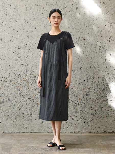ART艺域女装品牌2026年夏季最新产品展示