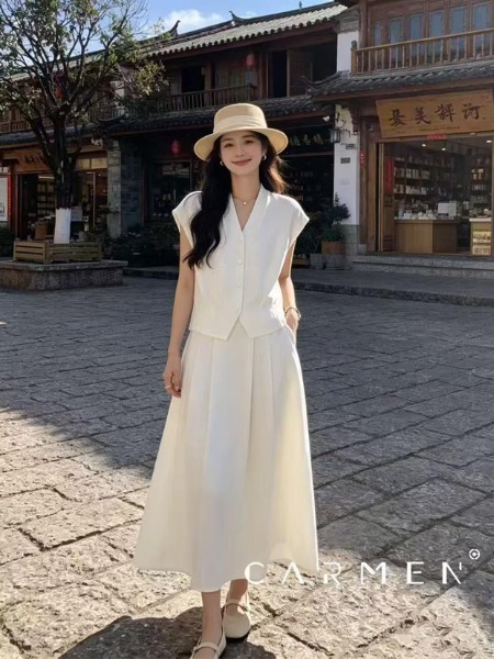 卡蔓(CARMEN)女装品牌2026年夏季最新产品展示