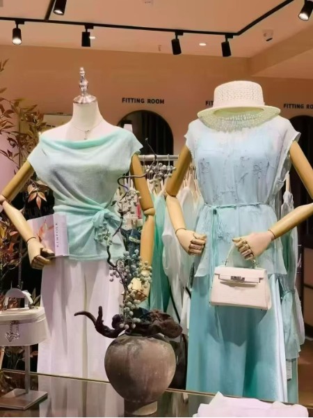 LZTLYLZT兰思图、WEIMO微末女装品牌最新产品展示
