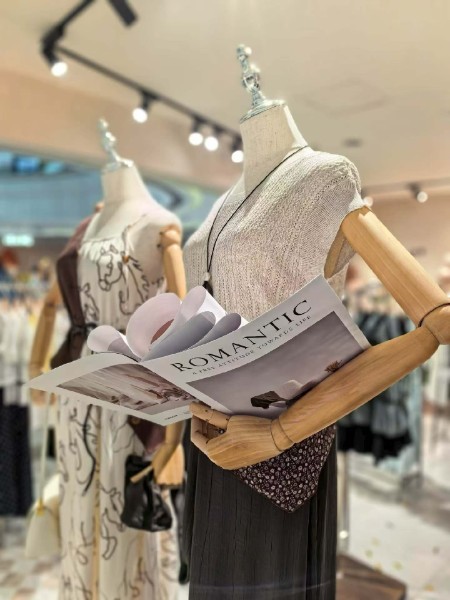 LZTLYLZT兰思图、WEIMO微末女装品牌最新产品展示