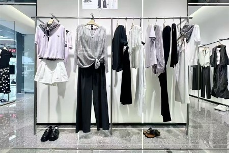 JUST&TH女装品牌最新企业形象展示