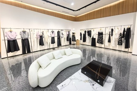 JUST&TH女装品牌最新企业形象展示