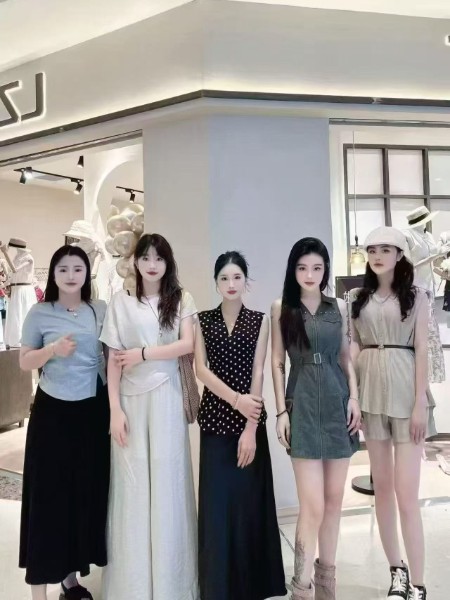 LZTLYLZT兰思图、WEIMO微末、女装品牌最新产品展示