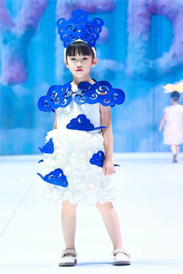 婴二代品牌2026年新品发布会非遗国际时装周系列